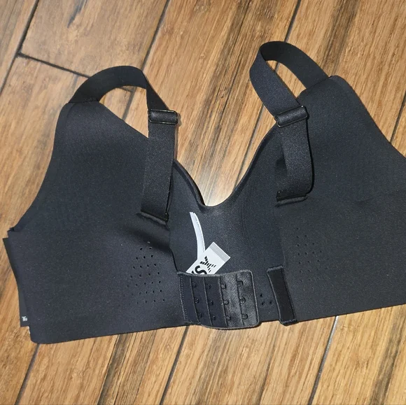 Victoria's Secret Vs Feather Weight Large Sports Bra New Black - Picture 2 of 2
